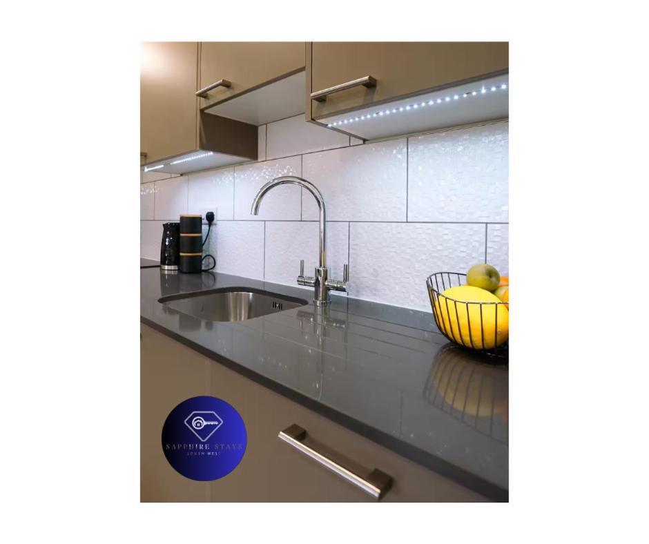 Modern City Centre Apartment Έξετερ Εξωτερικό φωτογραφία